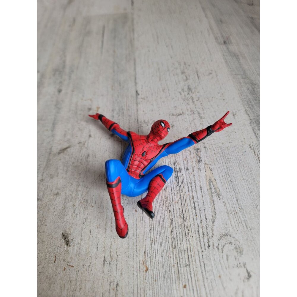 Hallmark a new kind of hero Spider-Man Marvel ornament‎ Xmas